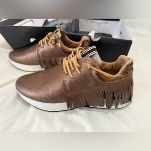 **NIB**. ShuShop Addison Sneaker | Color: Bronze | Size 8.5